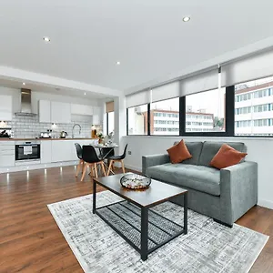 Carlton Heights: Modern 2-bedroom Corporate And Leisure Nottingham