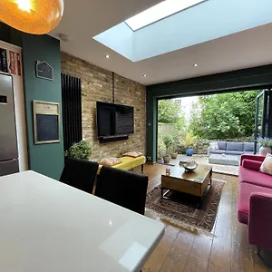 Fabulous Townhouse In Clifton Holiday home Bristol
